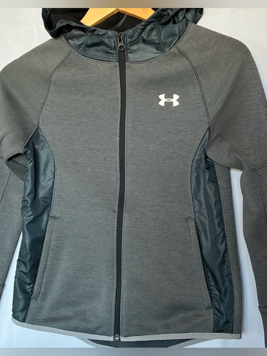 Under Armour Other - UNDER ARMOUR boys size medium jacket